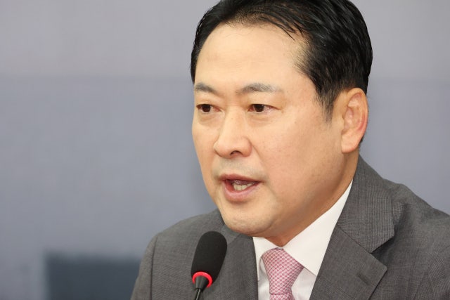 <b>장동혁</b>, '<b>조희대 회동설</b>'에 "與, 조작 파일로 사기극·공작"