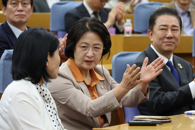국힘, <b>추미애</b> 직권남용 혐의 <b>고발</b>…"법사위 자의적 운영"