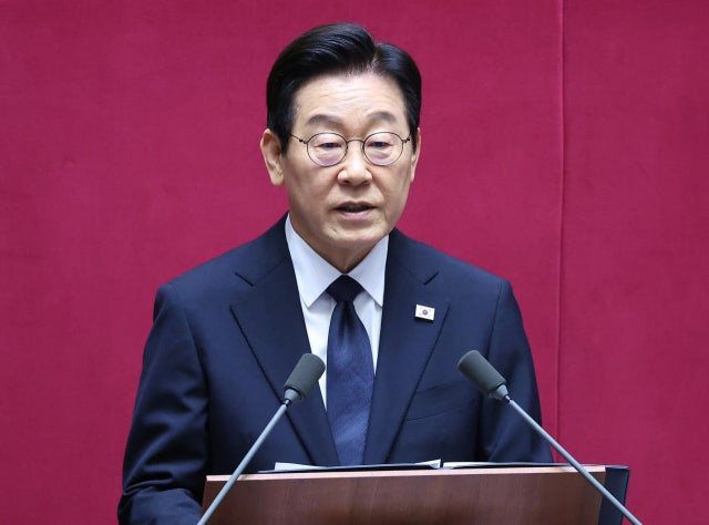 李 "내년 AI 예산 10조 편성" <b>인공지능</b> 3대 강국 포부