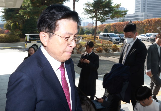 "우리가 왜 <b>황교안</b>?" 당내 반응에···<b>장동혁</b> "비판 말고 기다려달라"