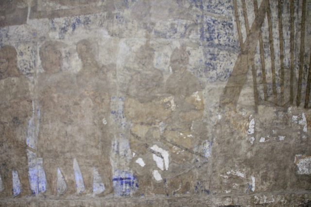 돌궐 왕 바르후만(佛呼縵) 궁전 벽화.650년 경.머리에 새깃털을 꽂은 조우관(鳥羽冠)차림의 고구려 사절 2명이 등장한다.우즈베키스탄 사마르칸드 아프라시압 박물관.