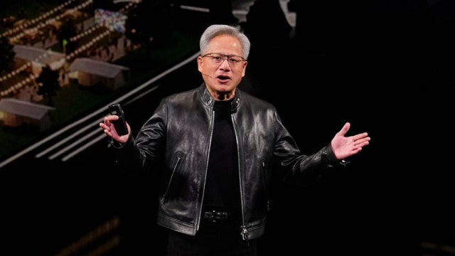 "젠슨 황이 찍었다지만"…광통신株 급부상에 커지는 투자자 '경고등'