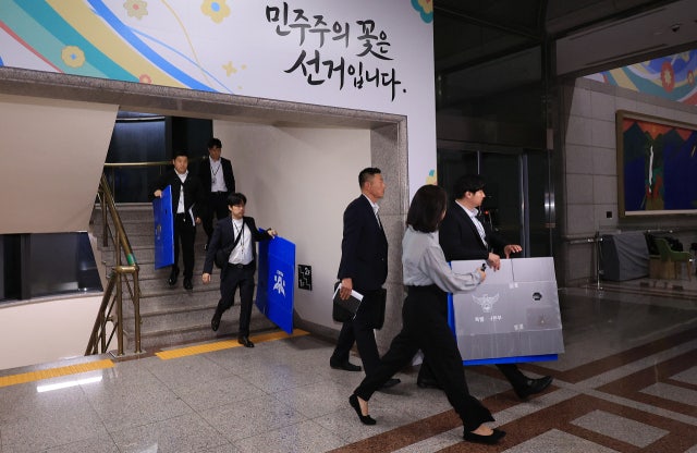 "투표용지 부족할 때 어딨었나?"…6·3 당일, 중앙선관위 비상임위원 전원 출입 기록 없어