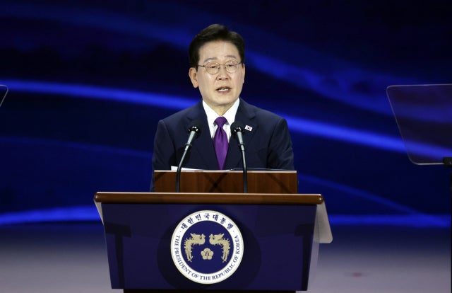 李<b>대통령</b> "김구 선생 뜻 이어받아 <b>문화의 힘</b>으로 세계 평화 기여"