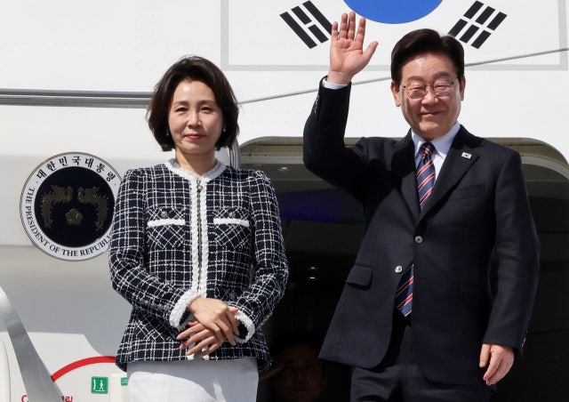 李<b>대통령</b>, <b>칠레</b> 도착…카스트와 FTA 현대화 담판
