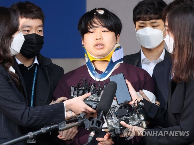 '박사방' <b>조주빈</b> "47년형 다시 다투겠다"…헌재 전원일치 <b>기각</b>