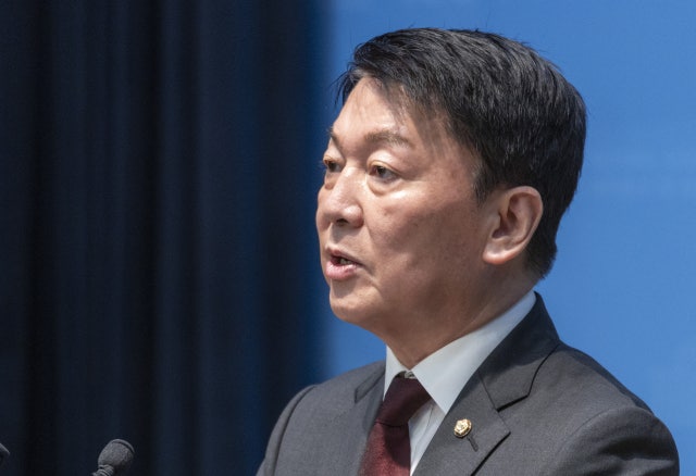 <b>안철수</b> "<b>복당 운동권</b> 근절해야"…사실상 친한계 겨냥