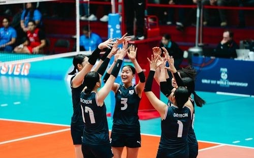 한국 여자 <b>배구</b>대표팀, U-17 세계<b>선수</b>권 8강 진출