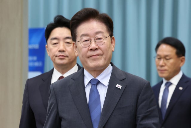 李<b>대통령</b> "<b>개혁</b> 이름으로 <b>개혁</b> 방해하는 것이 가장 큰 걸림돌"