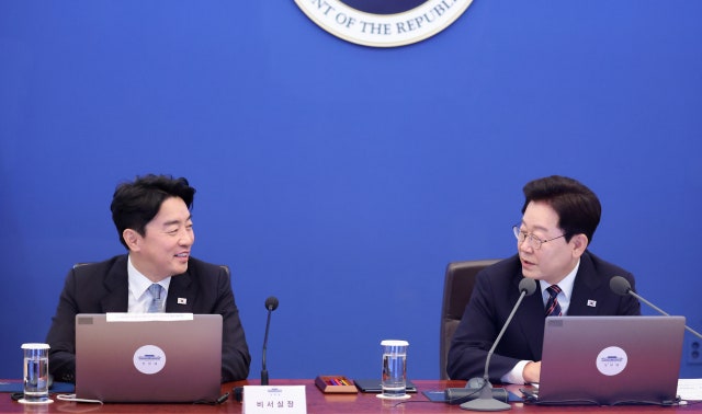 野, 강훈식 사의에 "전형적인 꼬리 자르기" "<b>김현지</b>도 <b>국감</b> 나와야" 집중...
