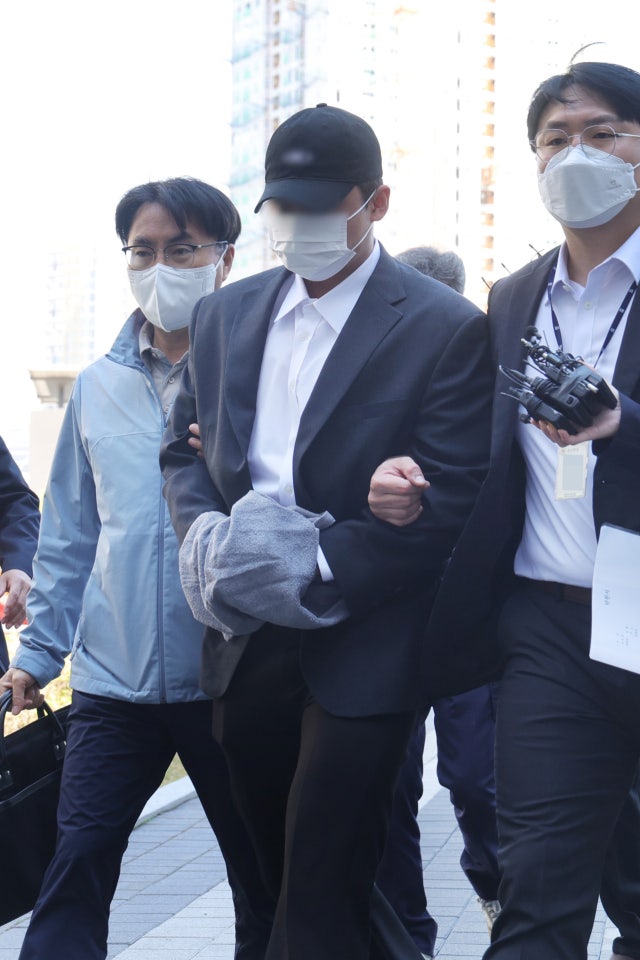 '故<b>김창민 감독</b> 사망' 피고인 2명에 각 징역 20년·15년 구형