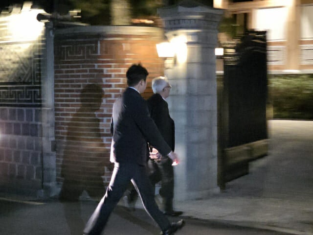 0002398357_001_20251113223414283.jpg?type=w800