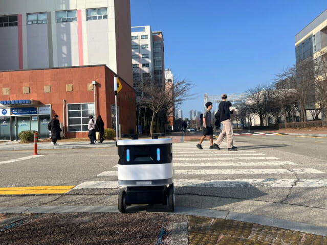 인천대, 이제 배달도 로봇이! 땡겨요x로보티즈 콜라보