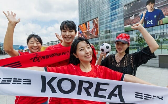 광화문광장서 <b>월드컵</b> 생중계...KT 미디어월 활용