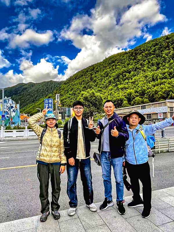 쓰촨성에서 만난 사람들.