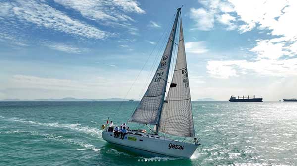 송호준 작가의 개인 요트.