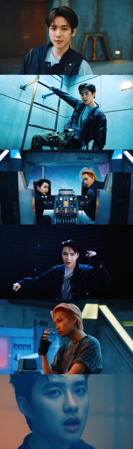EXO