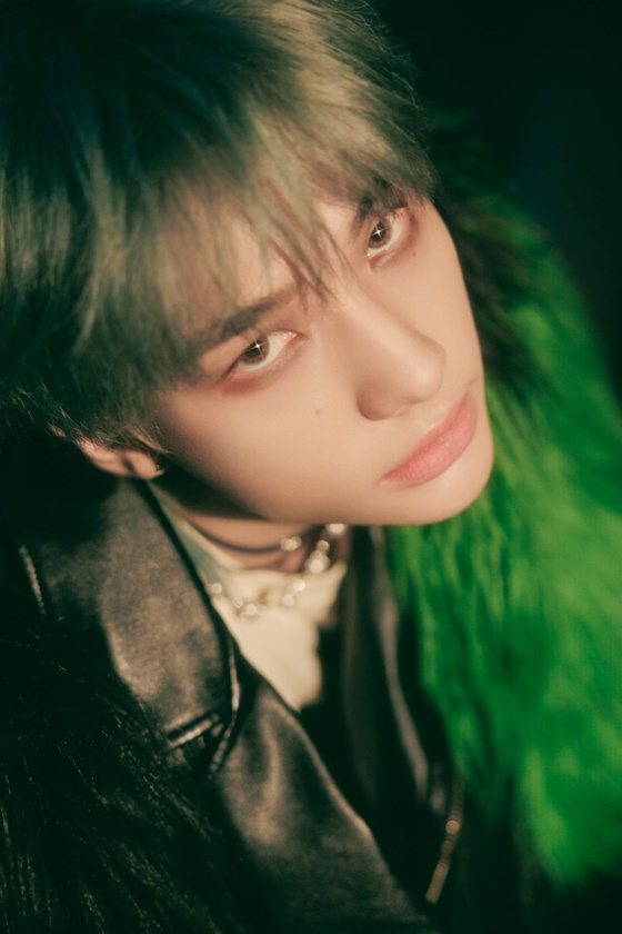 <b>스트레이 키즈 현진</b>, 트로이 시반과 <b>컬래버</b>..대세들의 만남