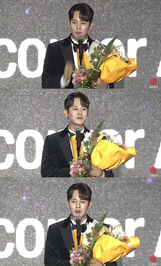 '<b>무빙</b>' 이정하·고윤정, '아시아콘텐츠어워즈' 신인상에 환호 "떨리고 행...