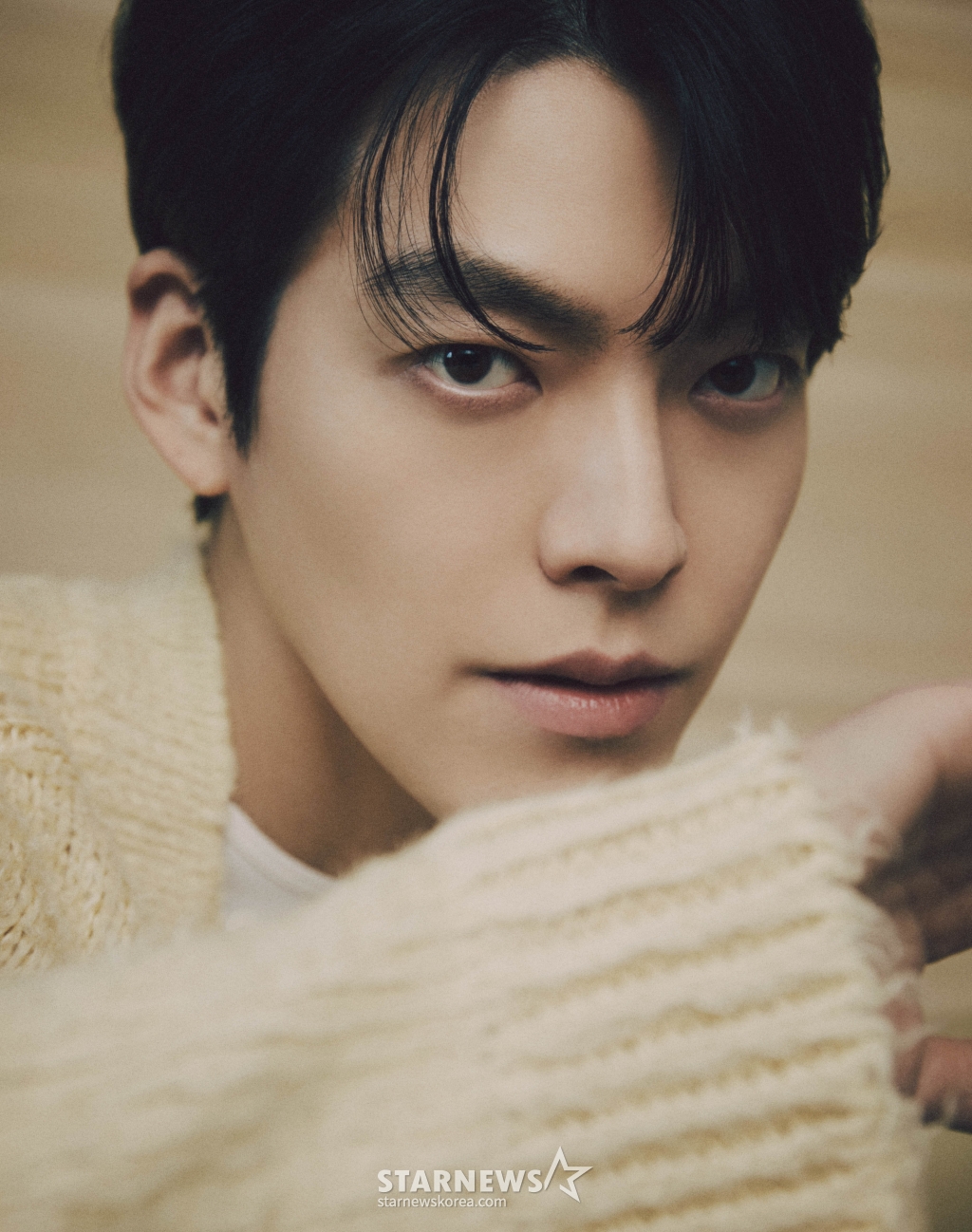 김우빈 "투병 전 '나약하다' 혹사..♥신민아 덕에 좋은 영향받아요" [★FULL인터뷰]