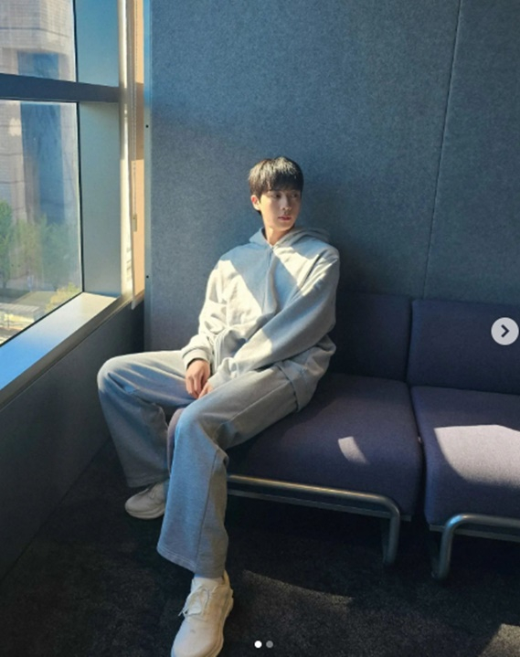 빛나는 미모의 진님