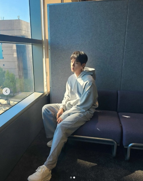 빛나는 미모의 진님