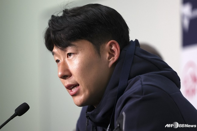 [벳조이]대박 1달 내 바르셀로나와 계약 유력 손흥민 최근 인터뷰서 답 있다 내 미래 알 수 없는데... 우승하고 싶어