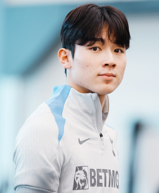 [벳조이]&apos;이럴수가&apos; 양민혁 EPL 데뷔 또 무산, 대체 왜?... 결국 토트넘 U-21 팀에서 뛰나 K리그, EPL 레벨에 전혀 못 미치잖아 사령탑 발언 현실화