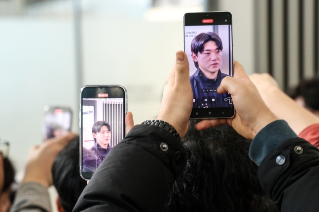 [벳조이]KIA 김도영 &apos;10억&apos; 파격 발언 왜?→직접 이유 밝혔다 팬들 든든하시라고... [인천공항 현장]