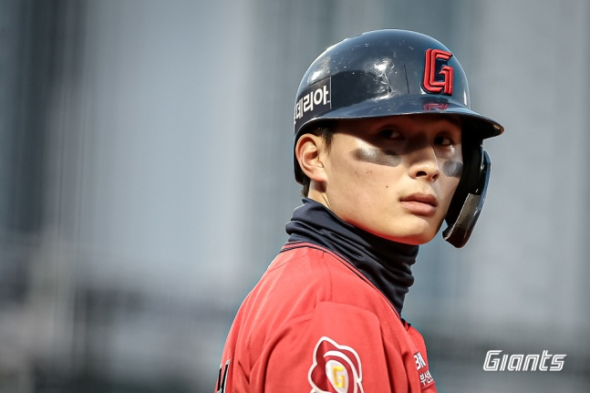 '6번 손호영-7번 윤동희' 완전체 롯데 출격, 한화 선발 8연승 저지 나선다 잘 칠 수 있는 확률 높아졌다