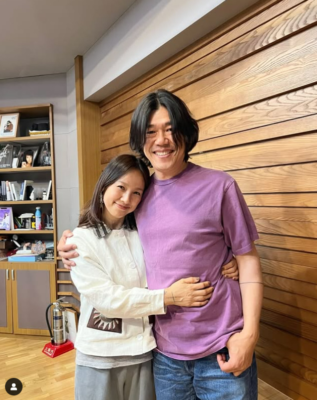 '60억 평창댁' <b>이효리</b><b>이상순</b>, 결혼 13년차 부부의 달콤 스킨십