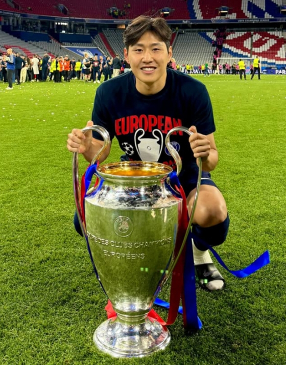 '충격' 이래서 <b>이강인</b> UCL 출전 안 시켰네! PSG, 'LEE 매각' 선언... 나폴...