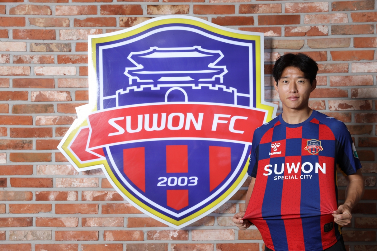 '특급 측면 자원' <b>안현범</b>, 전북→<b>수원FC 임대</b> 이적 "원한다면 골키퍼 자...