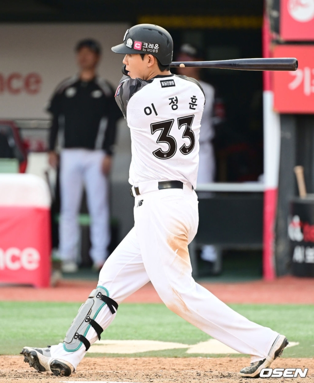 '3경기 5삼진→홈 데뷔전 2안타 3출루' KT 이적생이 꼭 부탁했다 "대전 ...