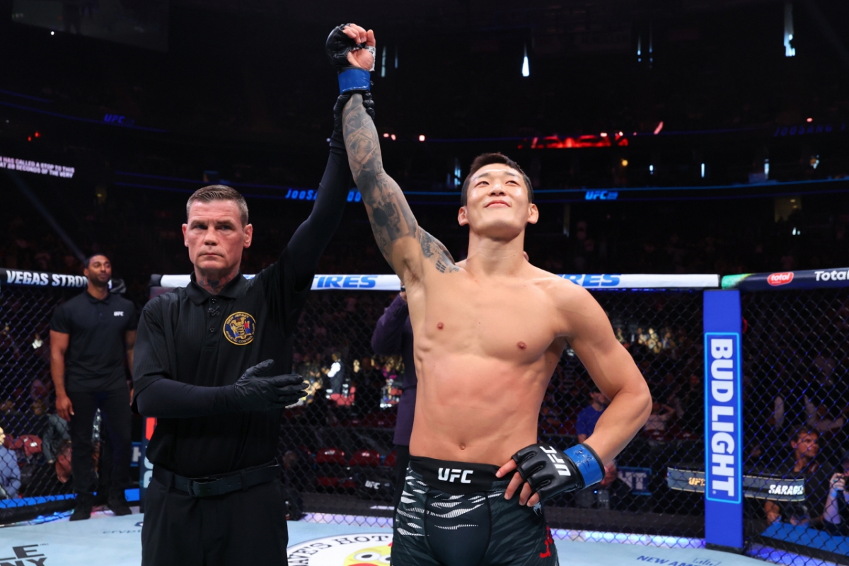 '세계가 놀랐다' <b>유주상</b>, UFC 환상 <b>데뷔전</b>! "정찬성에게 챔피언 벨트 가...