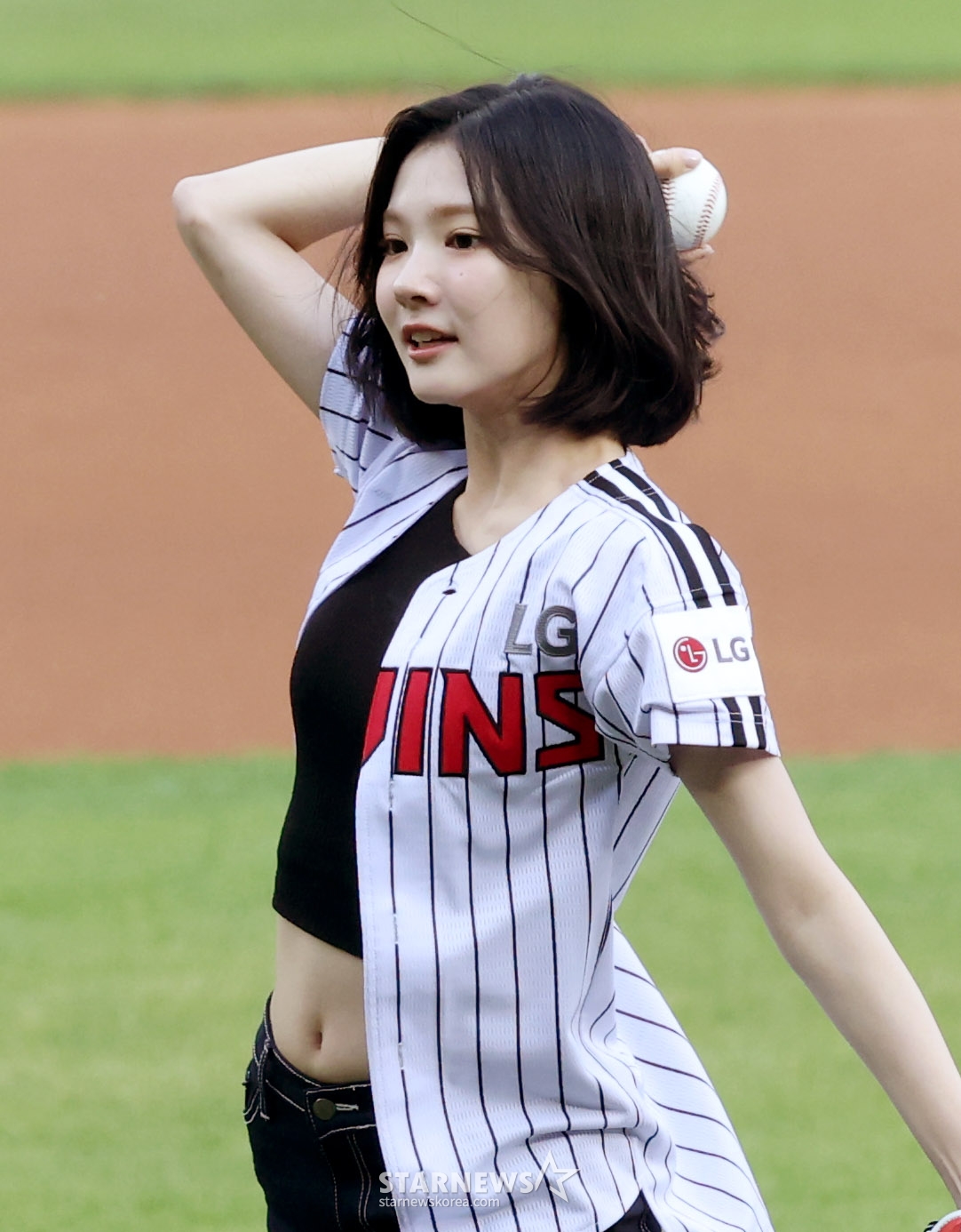 [포토] <b>하츠투하츠 지우</b> '심장이 터져'