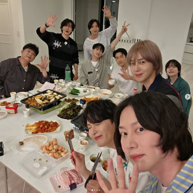 데뷔 20주년을 맞이한 언제나 유쾌한 슈주