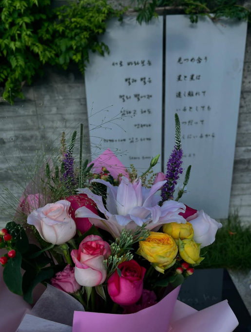 김재중, <b>15주기</b> 故<b>박용하</b> 향한 그리움 "나도 열심히 살아볼게"[스타이슈...