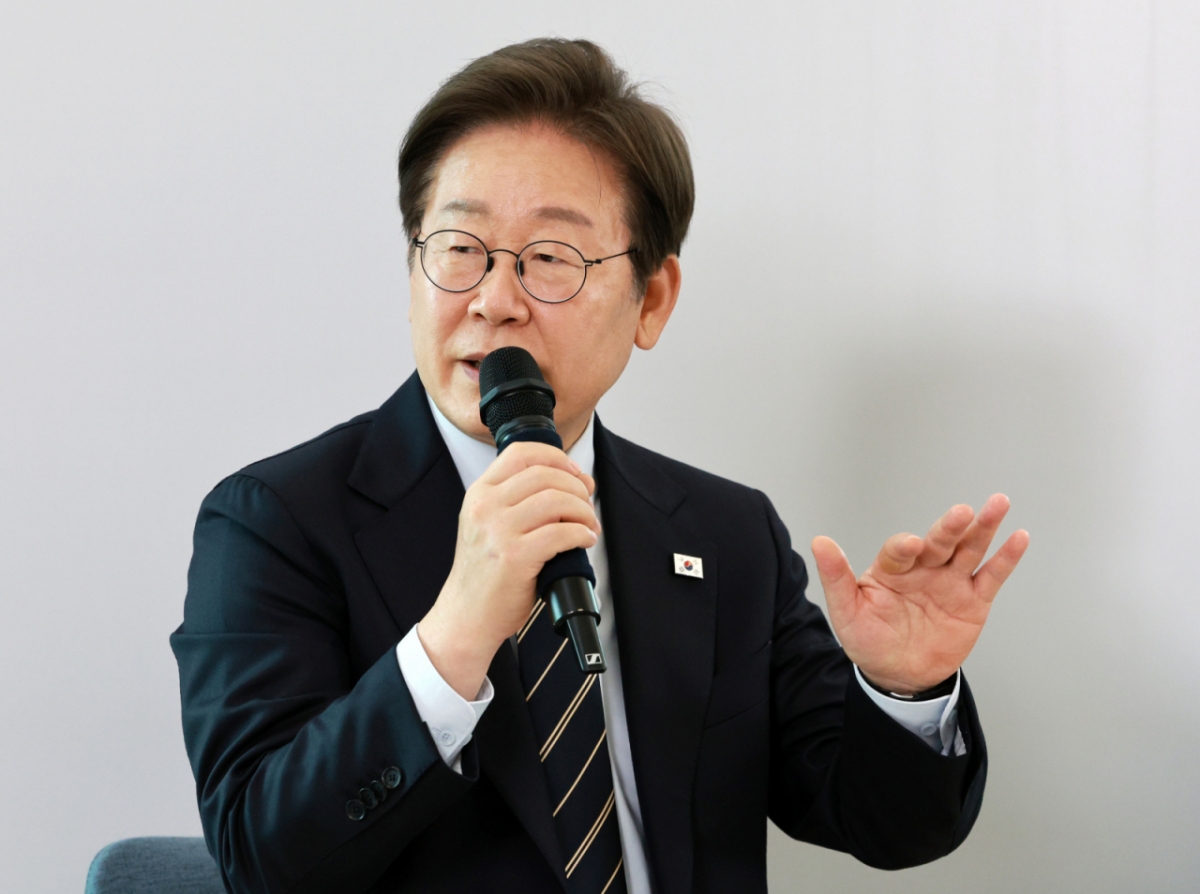<b>이재명 대통령</b> "<b>문화예술</b>인 기본 소득 도입 필요"