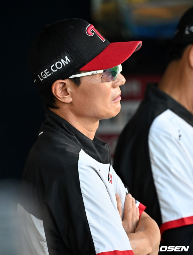 "1점 차 승부, 스트레스 많이 받았을 텐데→<b>칭찬</b>해주고 싶다" <b>선수</b>들 마...