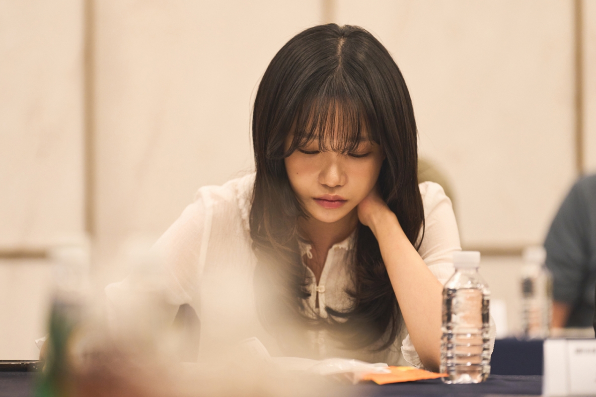 '엔터 대표' 손예진X'극성팬' <b>조유리</b>..넷플릭스 '<b>버라이어티</b>' 제작 [공식...