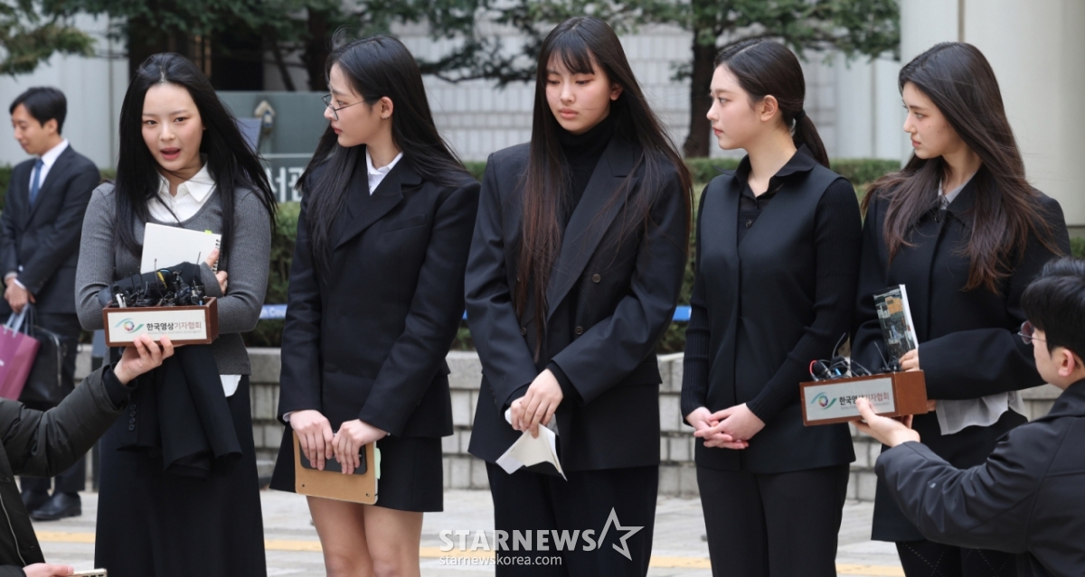 "위법 감사 맞나요?" <b>뉴진스</b>vs<b>어도어</b> '<b>민희진</b> 카톡' 놓고 다시 충돌[스타...