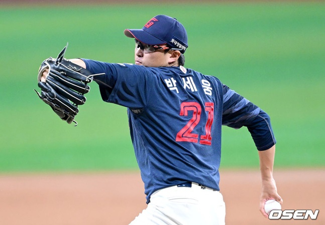 초전박살 9득점→박세웅 '7이닝 QS+'로 답했다... 3위 <b>롯데</b>, 상위권 맹렬...