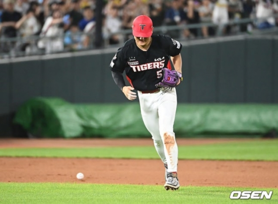 '후반기 꼴찌' KIA 칼 빼들었다, 전격 <b>코치</b>진 개편 단행... <b>이동</b>걸 1군 메...