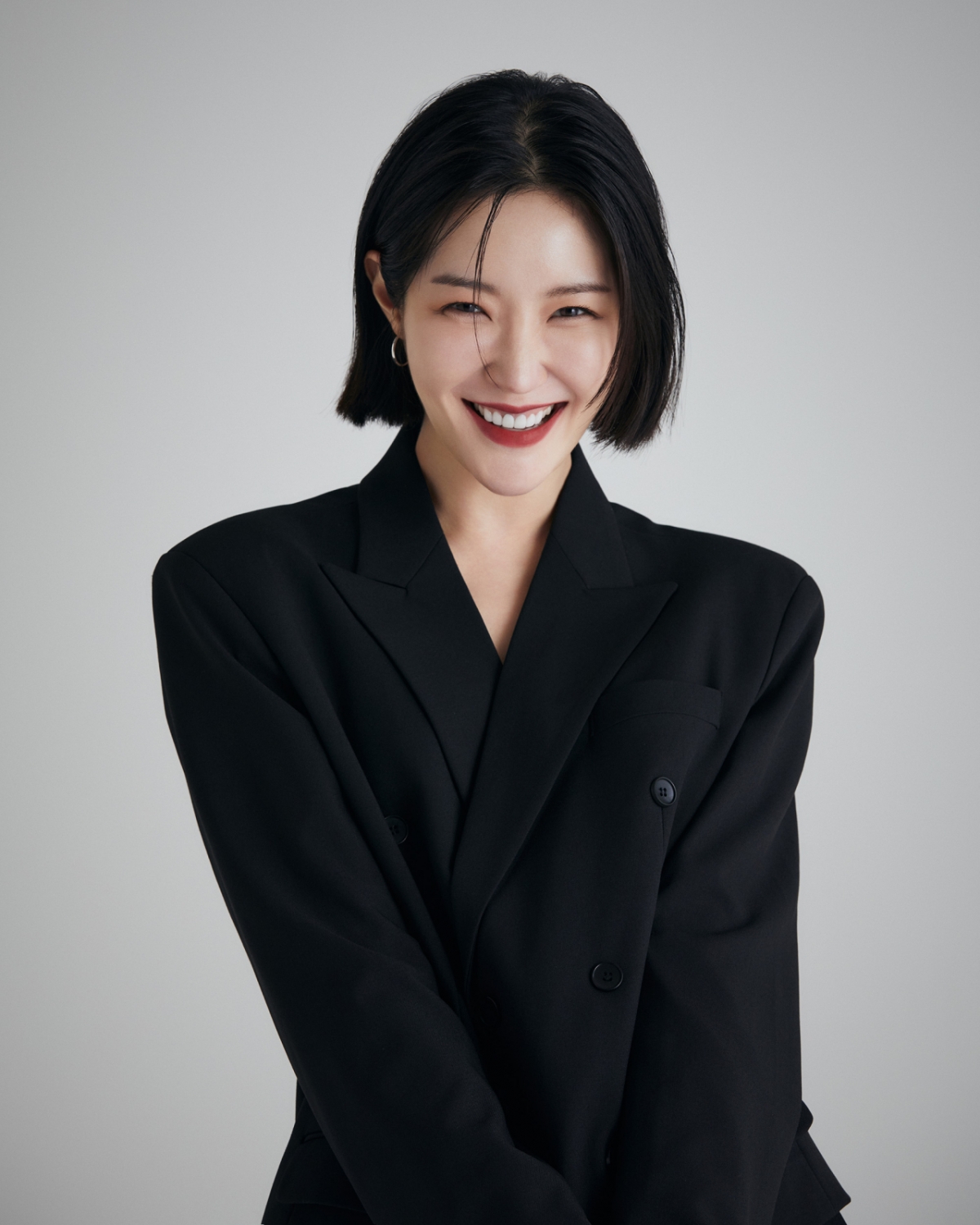 <b>김새롬</b>, 새 둥지는 <b>큐브</b>엔터..박미선·이은지와 한솥밥 [공식]