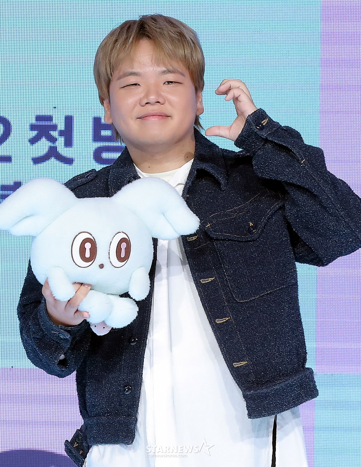 곽튜브(곽준빈), '결혼 전제' 비연예인 여친 전격 공개..소속사 측 "본인 확인 중" [공식]