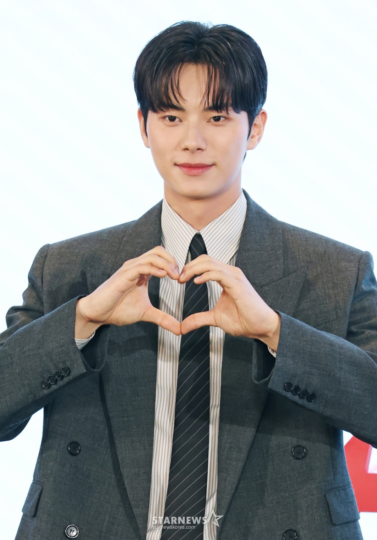 <b>이채민</b>, <b>김수현</b> 품 <b>떠난다</b>..골드메달과 전속계약 종료 [공식]