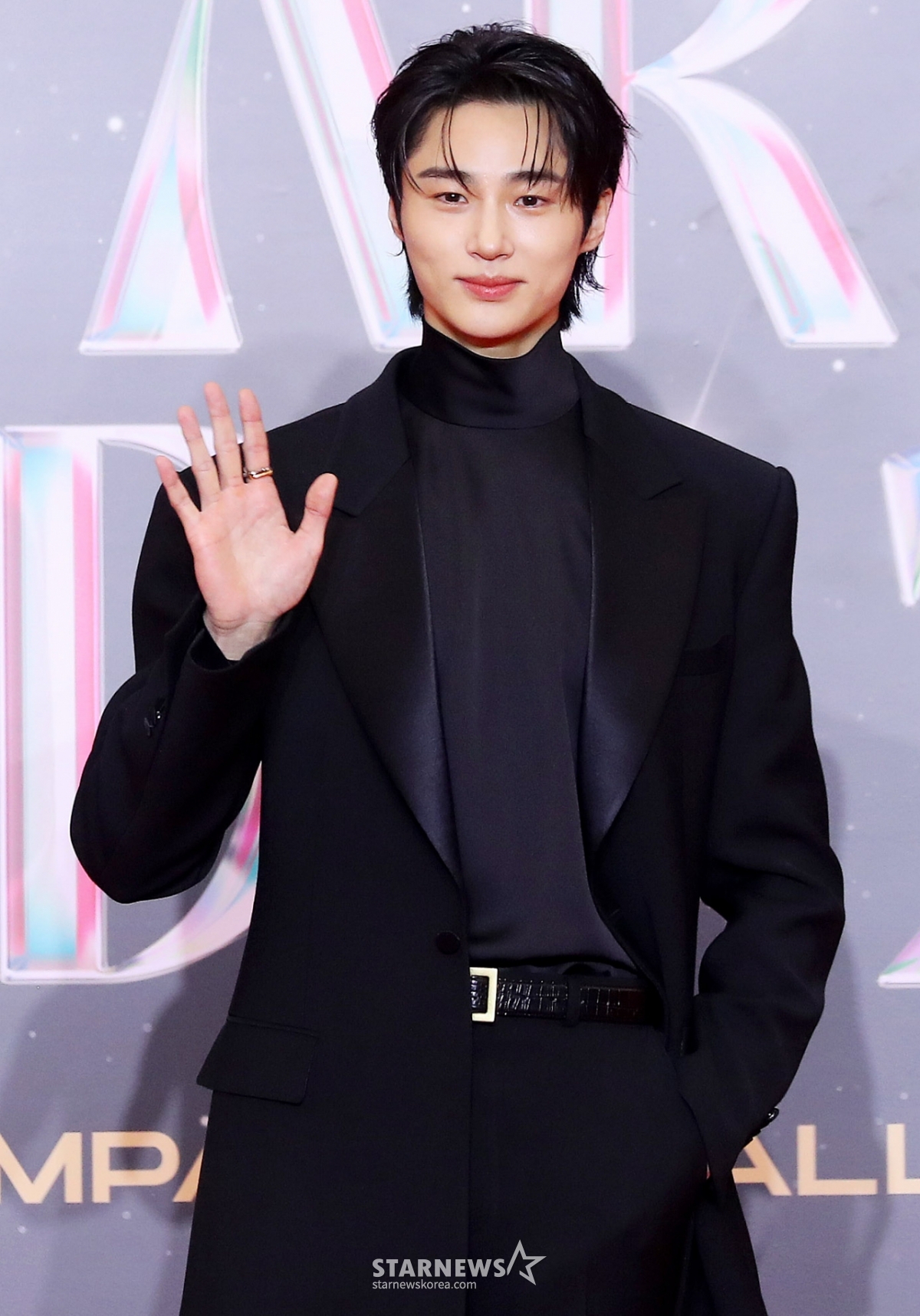 <b>변우석</b>, 33도 무더위만큼 뜨거운 인기..스타랭킹 男배우 '3위'
