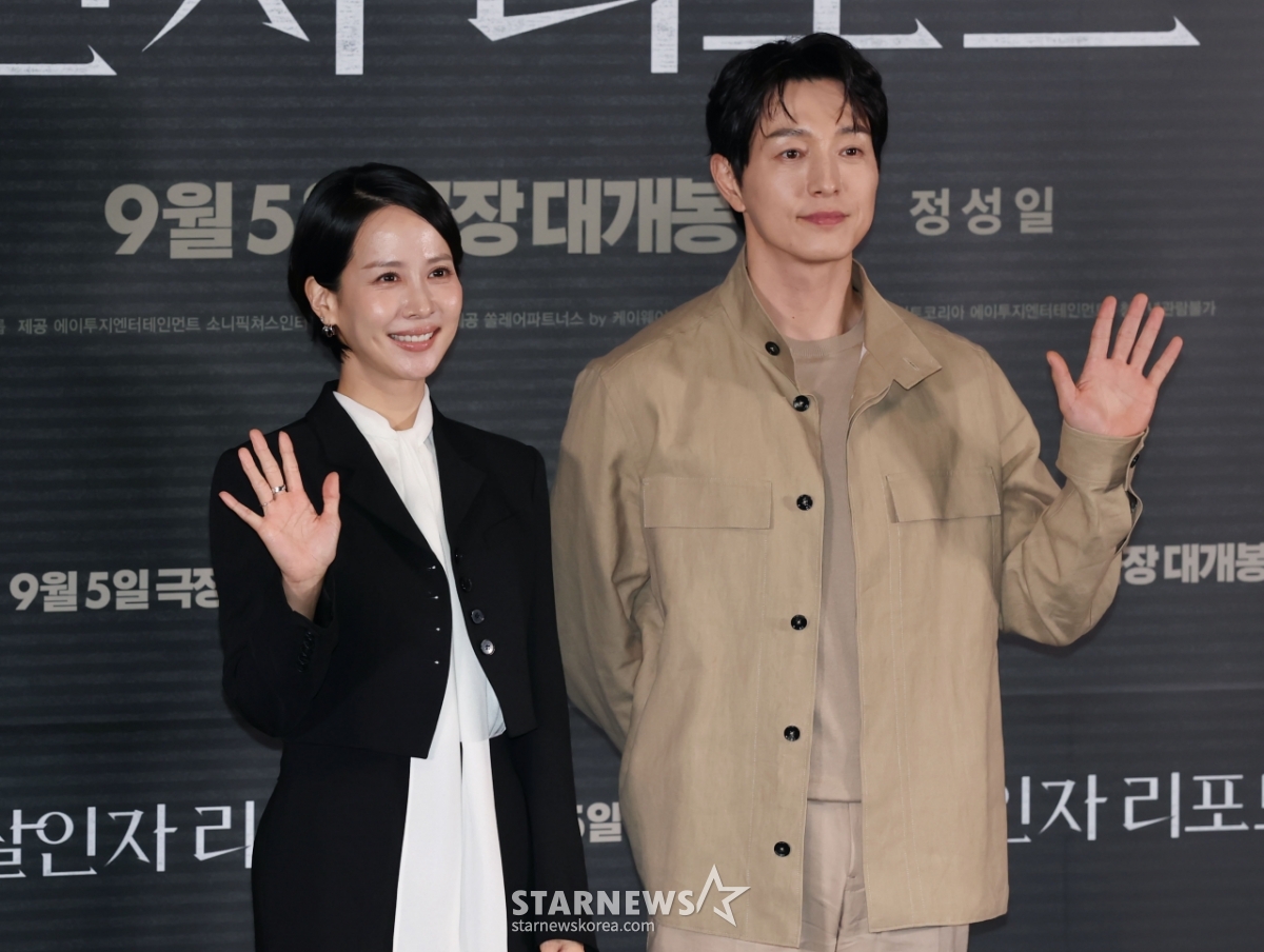 조여정-<b>정성일</b> '<b>살인자 리포트</b>, 기대하세요'[포토]