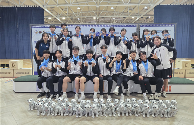 '金 13개 등 <b>메달</b> 57개 획득' 韓 <b>사격</b> 대표팀, <b>아시아선수권</b> 마치고 귀국
